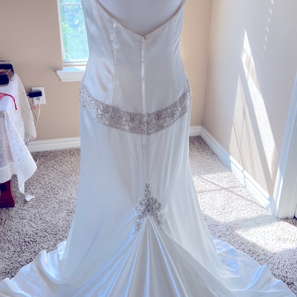 Hollywood style wedding dress adjustable strain - Picture 2 of 11
